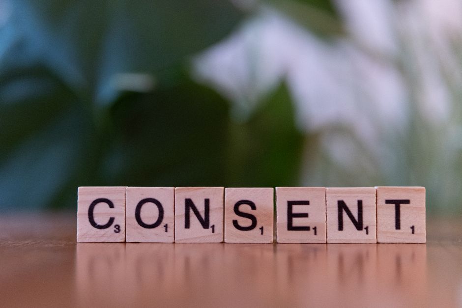 Пацієнт читає не про послугу — він читає про себе